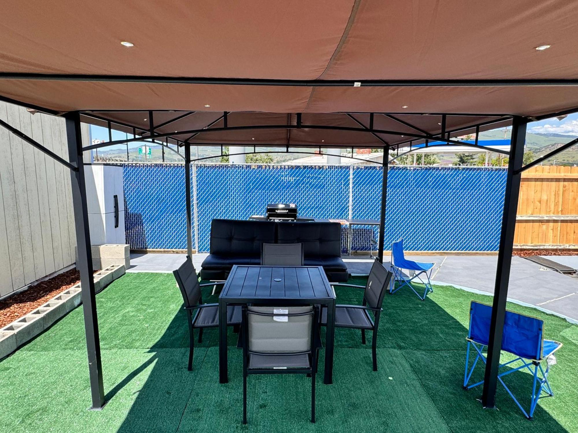 Relax Inn At 阿什兰 外观 照片