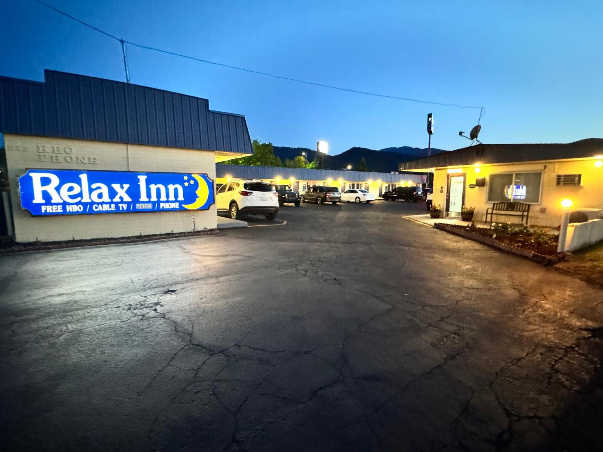 Relax Inn At 阿什兰 外观 照片