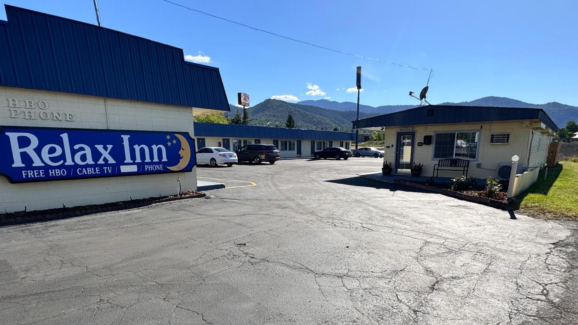 Relax Inn At 阿什兰 外观 照片
