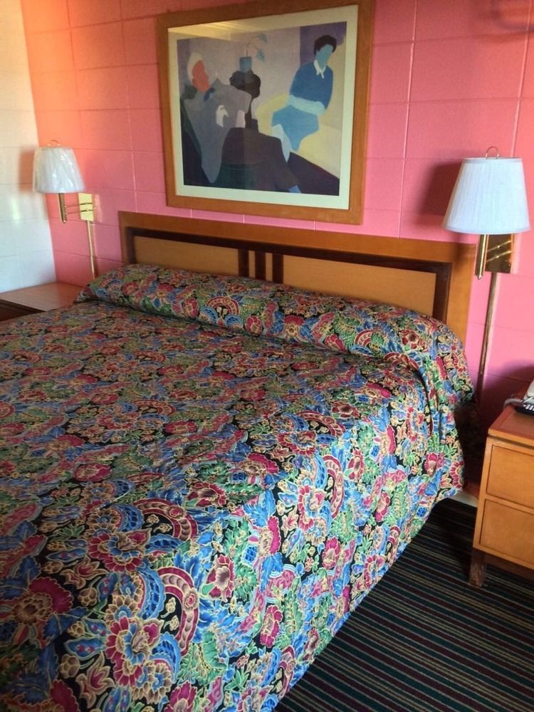 Relax Inn At 阿什兰 外观 照片