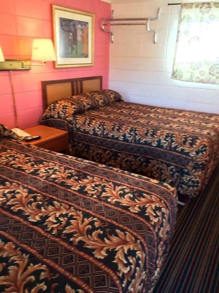 Relax Inn At 阿什兰 外观 照片