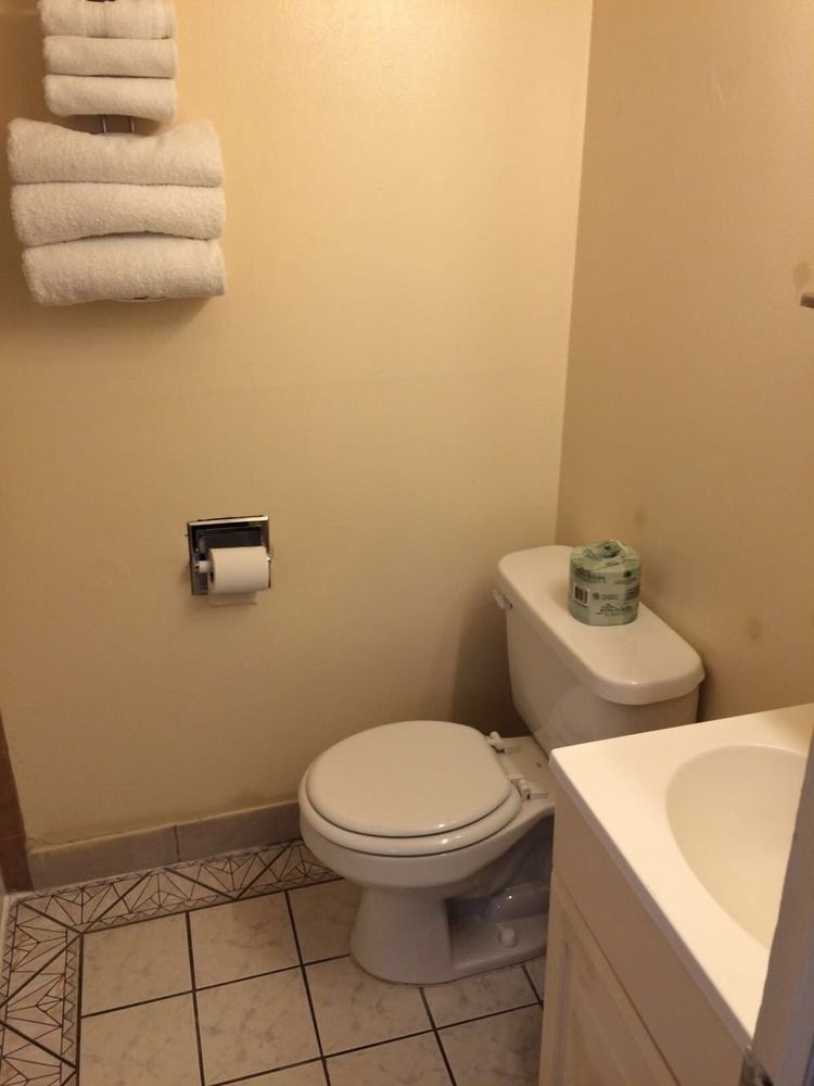 Relax Inn At 阿什兰 外观 照片