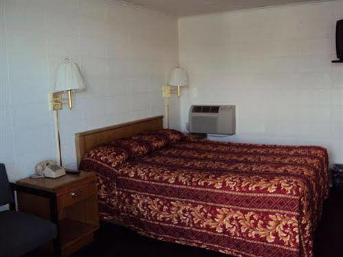 Relax Inn At 阿什兰 外观 照片